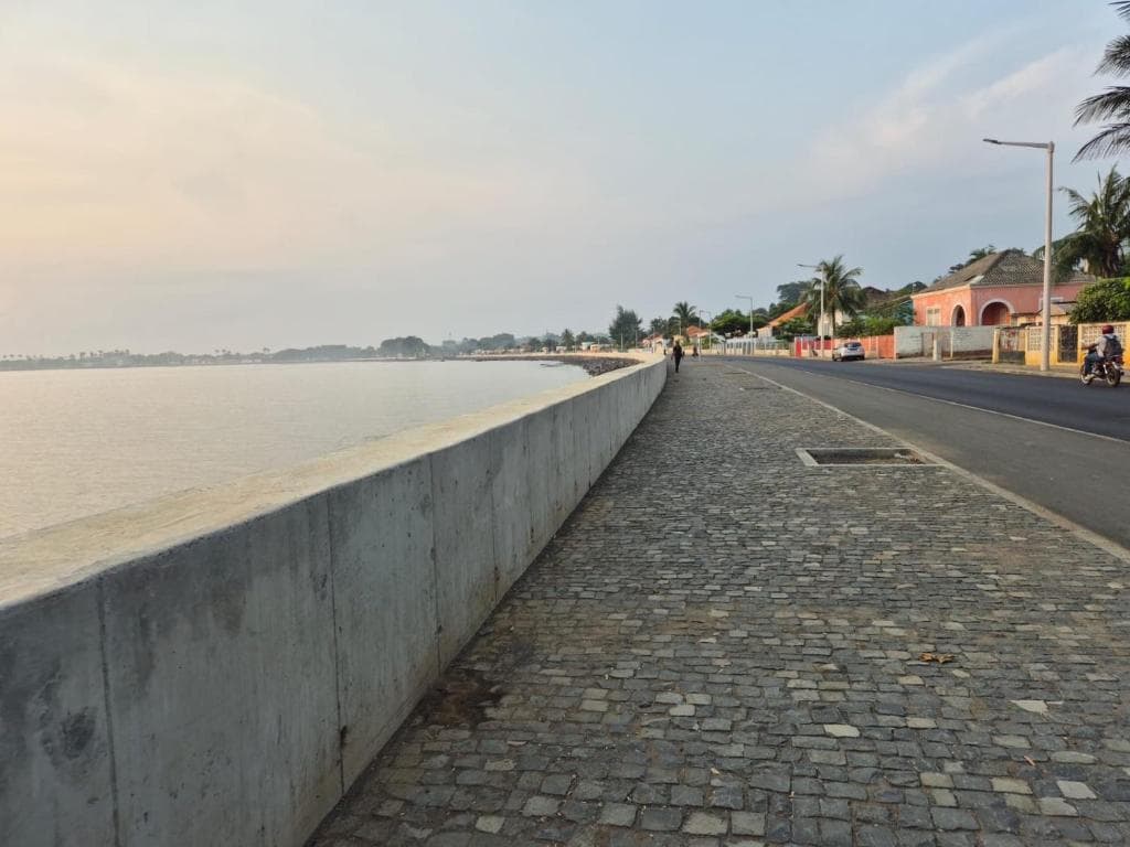 Passeio marítimo perto do hotel